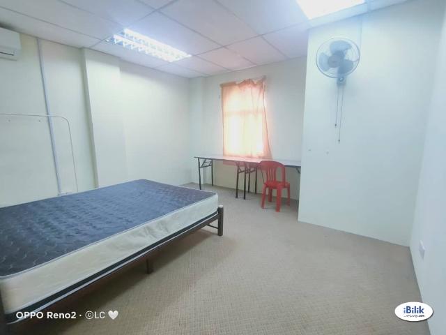 Room for rent in Petaling, Damansara Damai