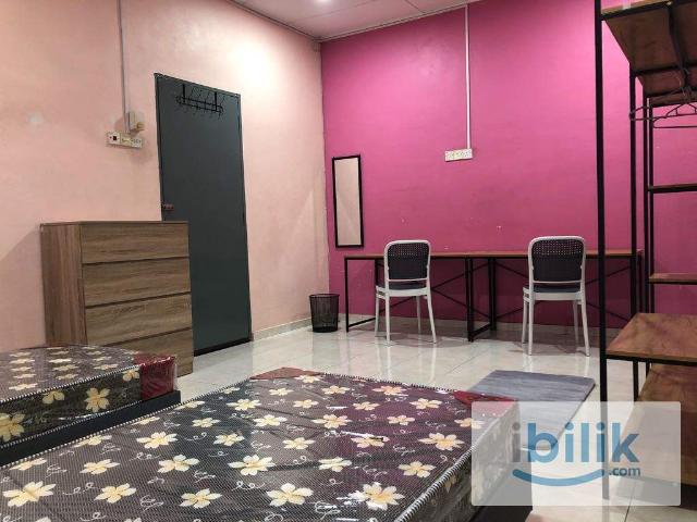 Room for rent in Malaka
