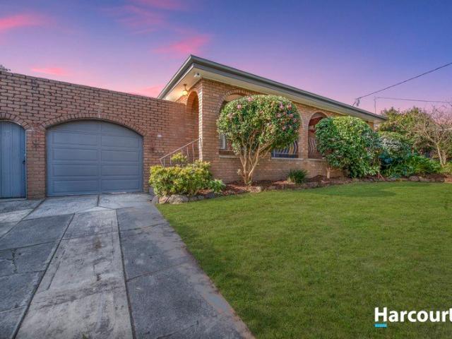 House for sale in Vermont South, Melbourne