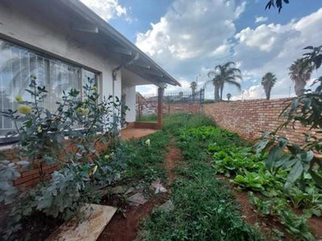 House for sale in Waterkloof, Gauteng