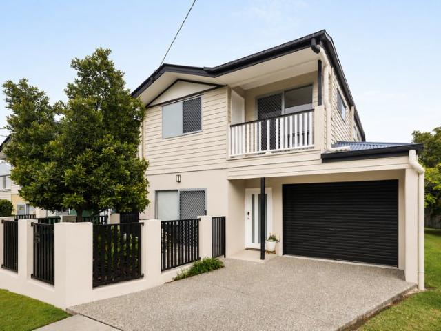Townhouse for sale in Toombul, Queensland