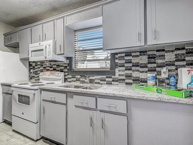 Room for rent in Jacksonville, Florida
