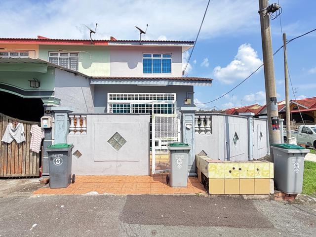 Terraced House for sale in Kluang
