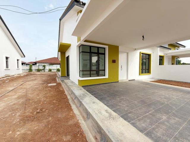 Residential House for sale in Malaka