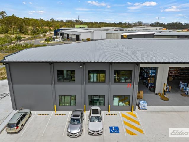 Warehouse for rent in Toombul, Queensland