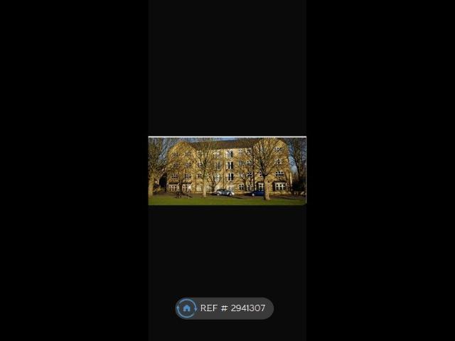 Apartment for rent in Savile Park, West Yorkshire