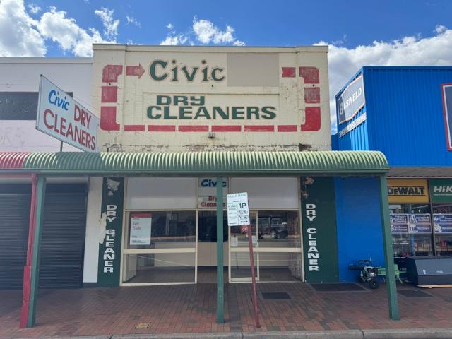 Retail for sale in Dubbo, New South Wales