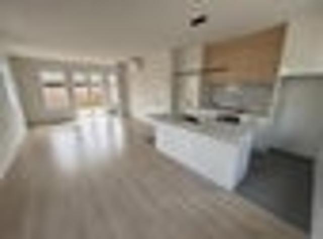 House for sale in Avondale