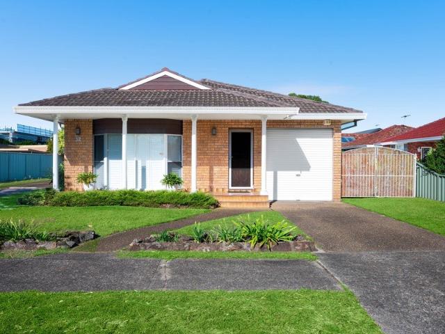 Villa for sale in Sydney, New South Wales