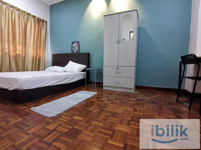 Room for rent in Petaling, Damansara Damai