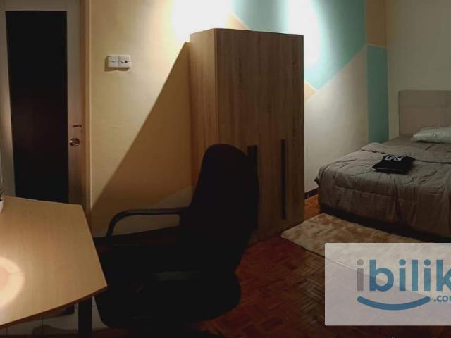 Room for rent in Taman Esplanad, Kuala Lumpur