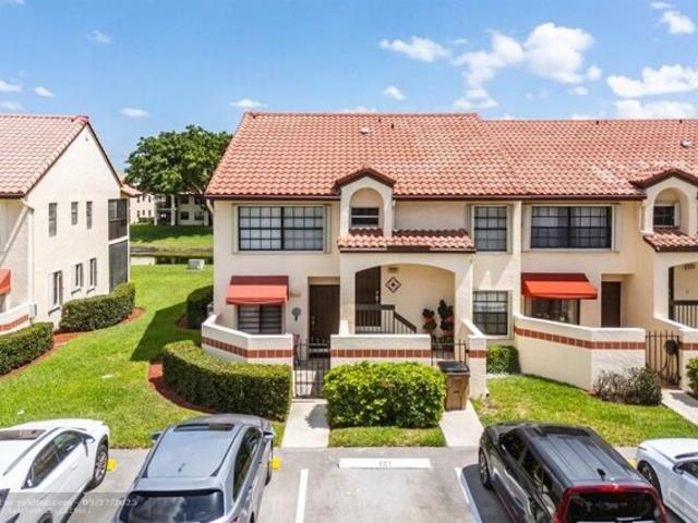 Condo for sale in Deerfield Beach