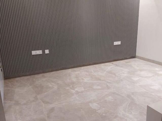 Flat for rent in Deri