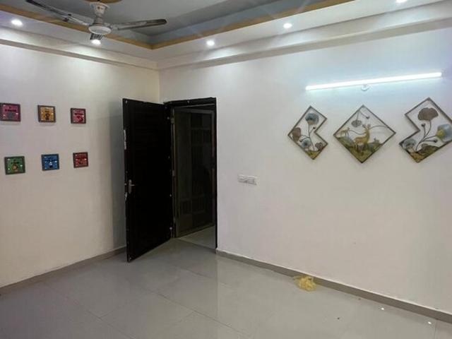 Property for rent in Deri