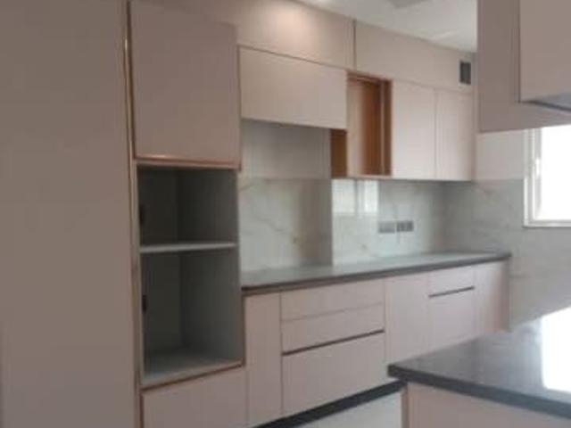 Property for rent in Deri