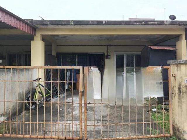 Terraced House for sale in Tanjong Sepat, Selangor