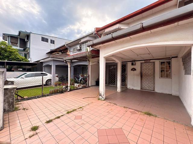 Terraced House for sale