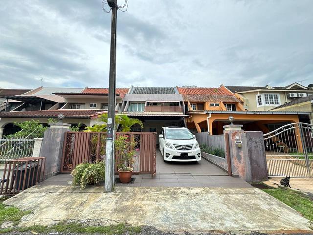Terraced House for sale in Langat, Selangor