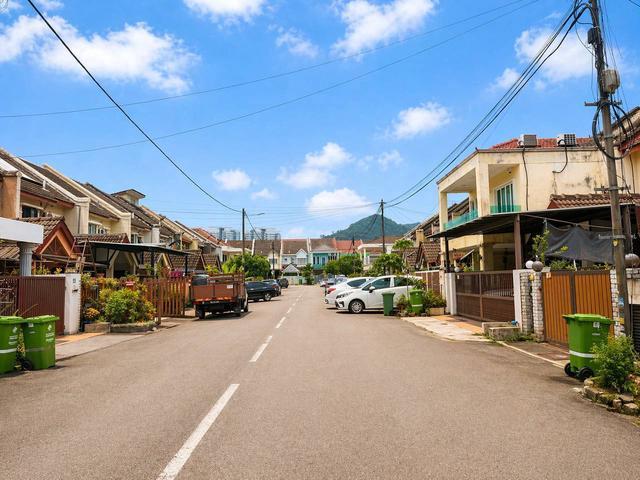 Terraced House for sale in Country Heights Damansara, Kuala Lumpur