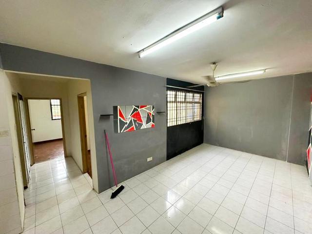 Apartment for sale in Tanjong Sepat, Selangor