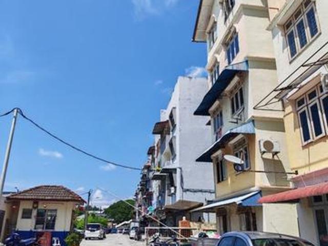 Apartment for sale in Malaka