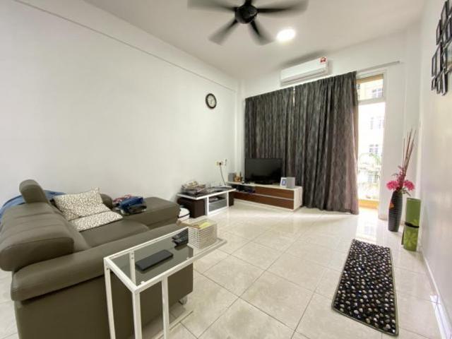 Apartment for sale in Malaka