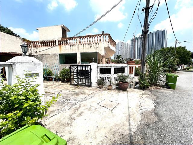 Terraced House for sale in Country Heights Damansara, Kuala Lumpur