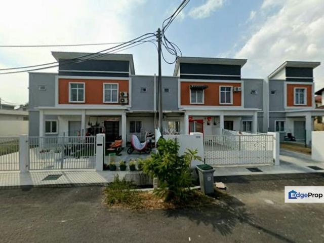House for sale in Malaka