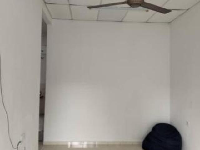 Terraced House for sale in Malaka