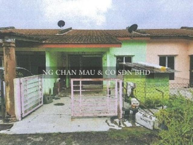 Terraced House for sale in Malaka