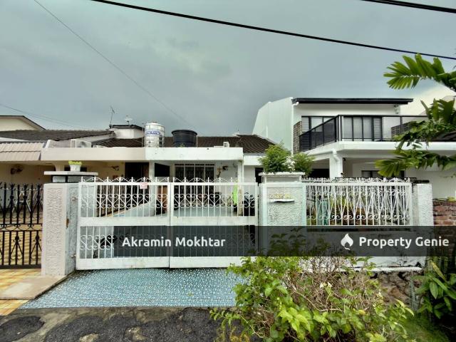 Terraced House for sale in Country Heights Damansara, Kuala Lumpur