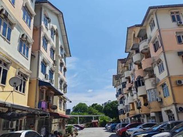Apartment for sale in Malaka