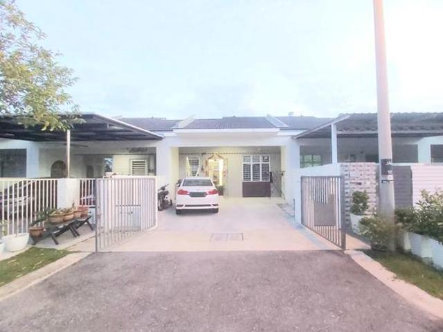 Terraced House for sale in Tanjong Sepat, Selangor