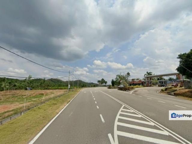 Shop for sale in Malaka