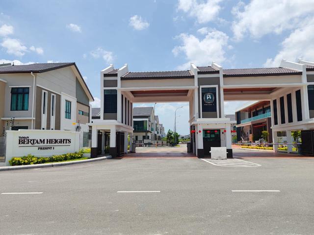 Terraced House for sale in Wellesley, Penang