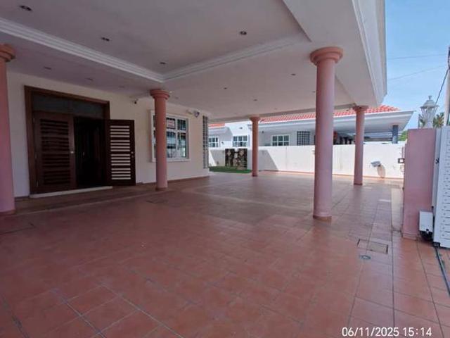 Residential House for sale in Semabok, Malaka
