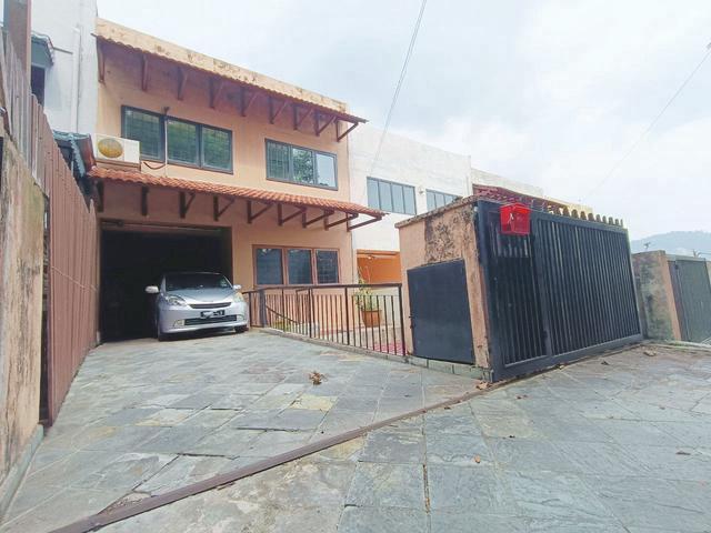 Terraced House for sale in Langat, Selangor