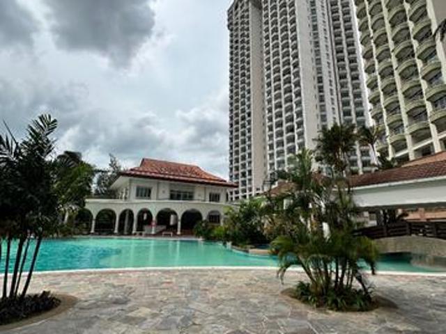 Condominium for sale in Malaka