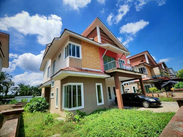 Bungalow for sale in Banting, Selangor