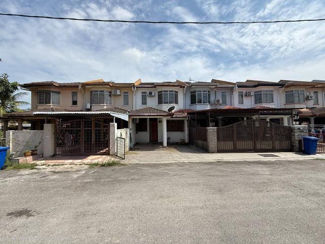Terraced House for sale
