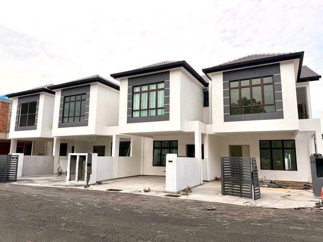 Terraced House for sale in Cheng, Malaka