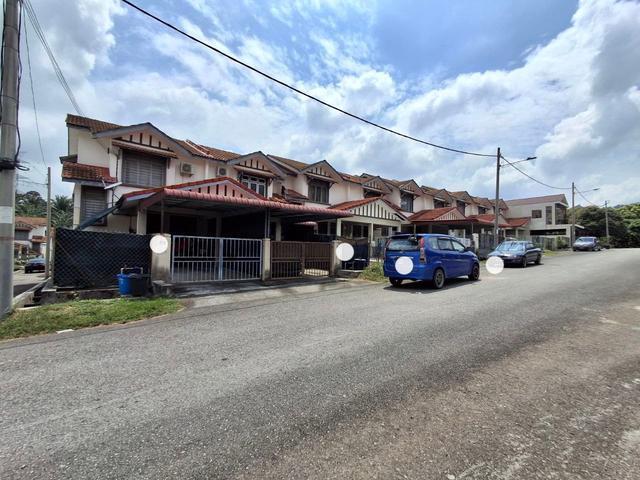 Terraced House for sale in Tanjong Sepat, Selangor