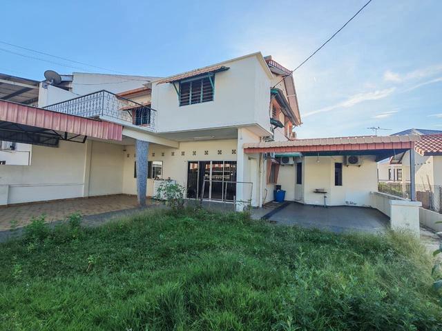 Residential House for sale in Malaka