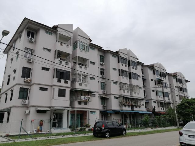 Apartment for sale in Malaka