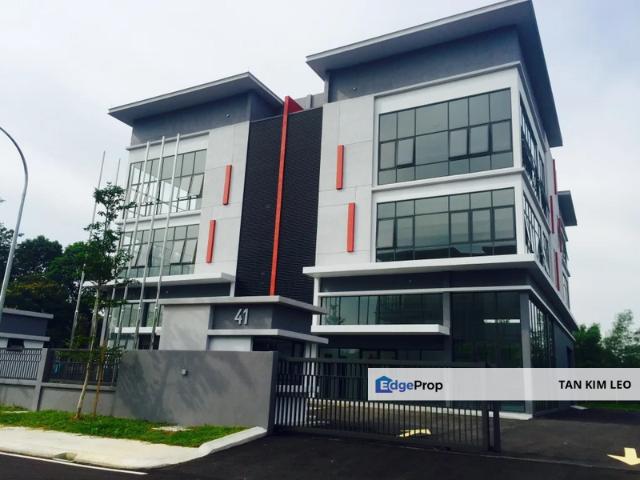 Warehouse for sale in Petaling, Alam Impian