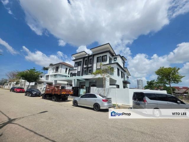 House for sale in Malaka