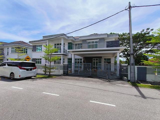 Bungalow for sale in Malaka