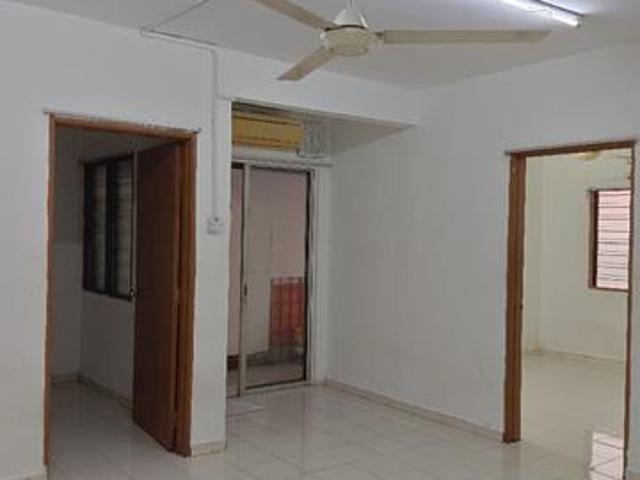 Apartment for sale in Sendayan Village, Negeri Sembilan