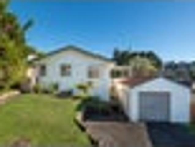 House for sale in Wairau Valley