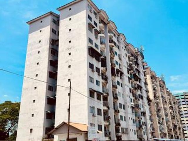 Apartment for sale in Kajang, Langat